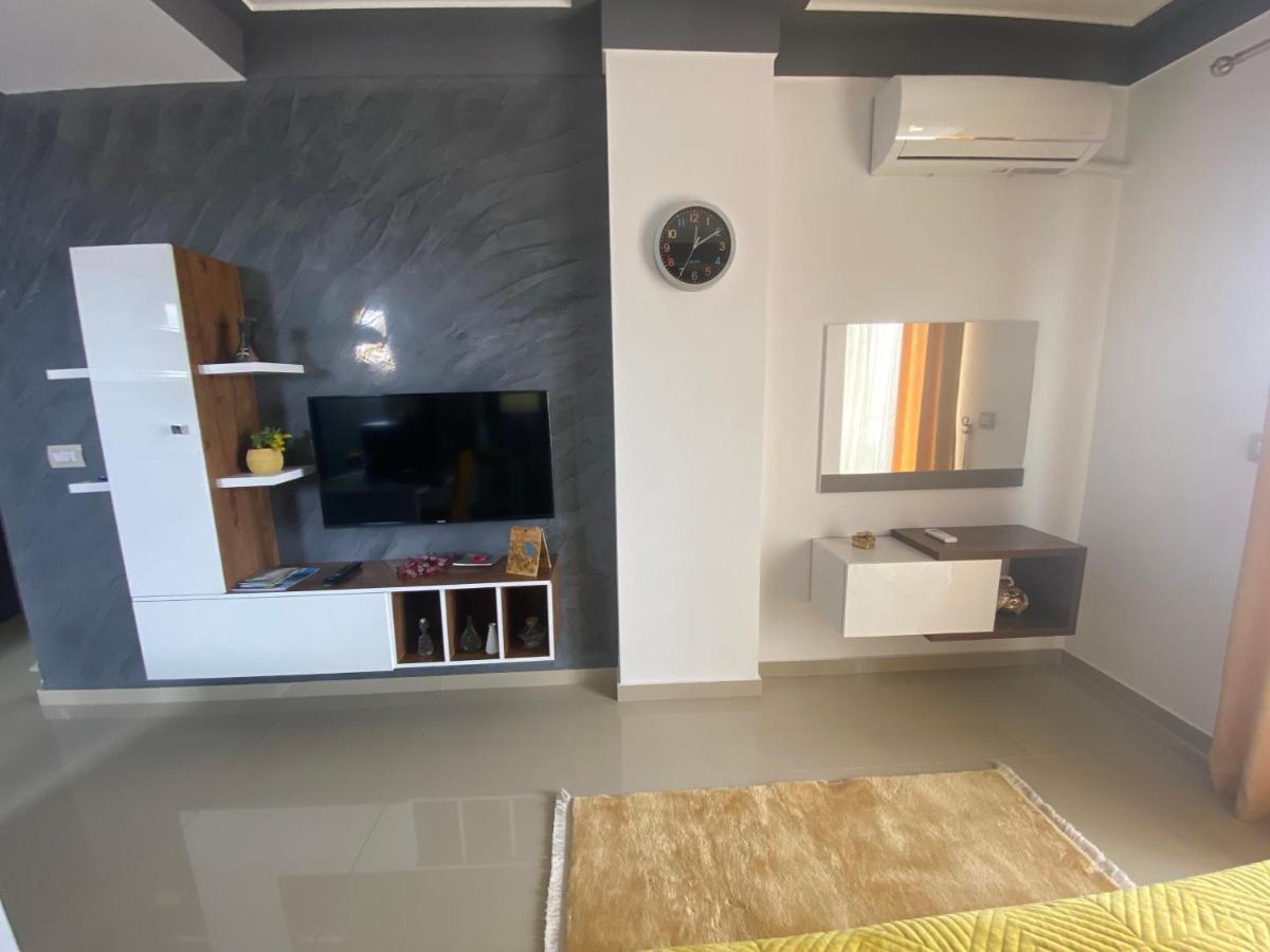 Best Apartment โปกราเดซ ภายนอก รูปภาพ