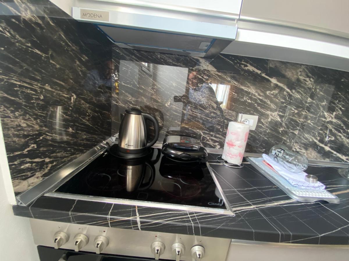 Best Apartment โปกราเดซ ภายนอก รูปภาพ